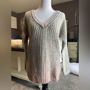 VENUS V-Neck Ombré Sweater NWOT